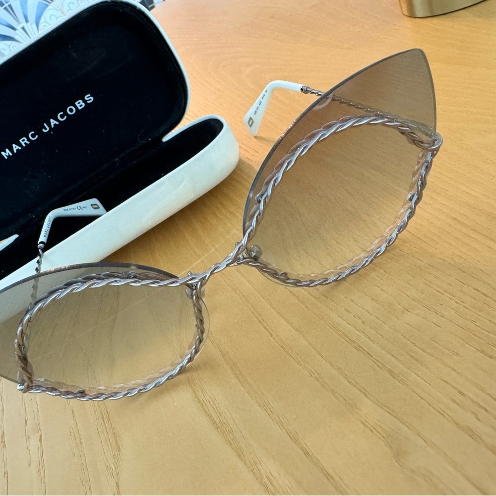 Marc Jacobs sunglasses